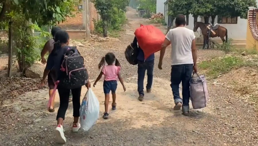 "Nunca habíamos vivido este éxodo": La inédita huida de cientos de mexicanos a Guatemala para refugiarse de la violencia