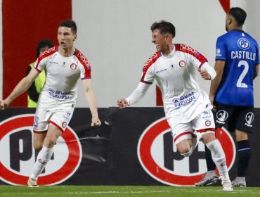 Unión La Calera venció 2-1 a Huachipato y queda a 2 puntos de dejar la zona de descenso