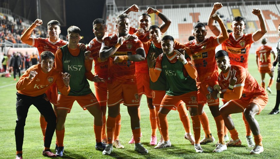 Cobreloa sale de la zona de descenso tras vencer a Palestino en el cierre de la fecha 17 del Campeonato