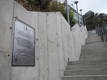 Reposición de escala Pasteur devolverá la conectividad peatonal a más de 300 familias del cerro Bellavista de Valparaíso