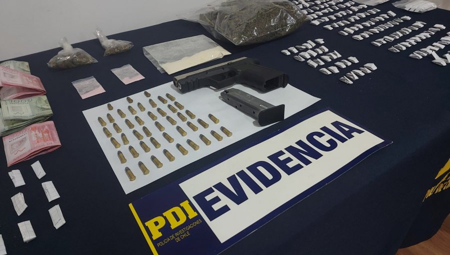 Operativo antidrogas de la PDI permite detener a dos personas e incautar sustancias ilícitas, armas y municiones en población de Quillota