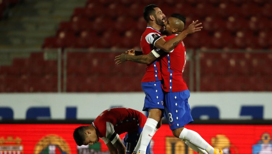 La reacción de Arturo Vidal al fichaje de Mauricio Isla en Colo Colo: "Tenemos un equipazo"