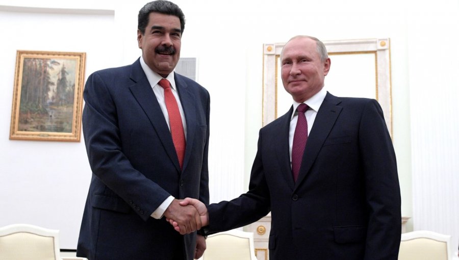 Putin respalda a Maduro y lo invita a la próxima cumbre del grupo BRICS en Rusia