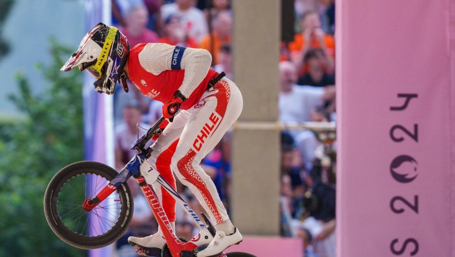 Mauricio Molina se retira por lesión de París 2024 tras sufrir caída en la semifinal del BMX