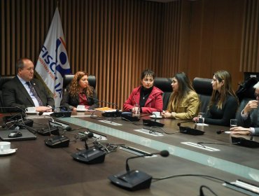 Familia de mujer desaparecida desde mayo en Limache se reunió con el Fiscal Nacional para intensificar las labores de búsqueda