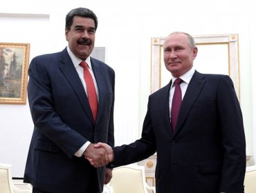 Putin respalda a Maduro y lo invita a la próxima cumbre del grupo BRICS en Rusia