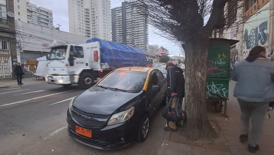 La resistencia de los taxis: Cómo sobreviven los conductores que siguen trabajando con techo amarillo en la región de Valparaíso