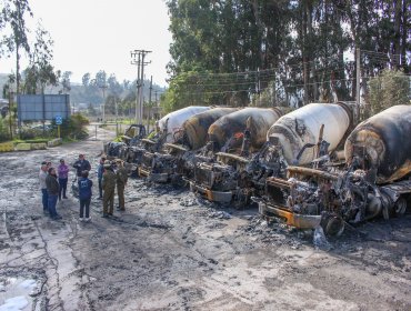 "Decidimos atacar": Organización anarquista se adjudica atentado que quemó ocho camiones en San Antonio y Gobierno anuncia querella