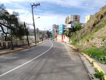 Ministerio de Obras Públicas anuncia construcción de un nuevo colector de aguas lluvias en Valparaíso: estará en el cerro Barón