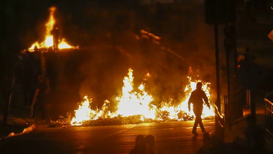 Protestas en Bangladesh dejan más de 300 muertos y 18 tras ataque a hotel de lujo