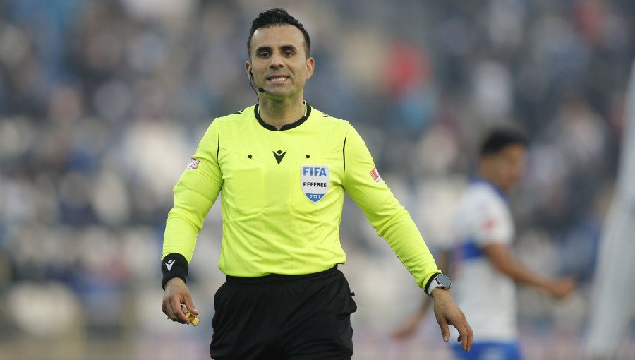 Piero Maza fue designado para arbitrar el Superclásico entre U. de Chile y Colo-Colo en el estadio Nacional