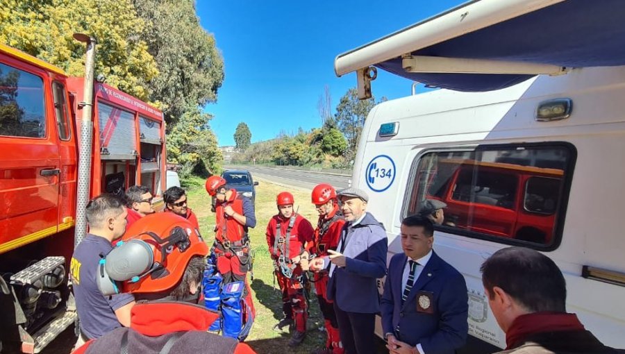 Hallan cadáver en sector de Av. Santos Ossa de Valparaíso: cuerpo estaba al costado de vehículo que mantiene encargo por robo