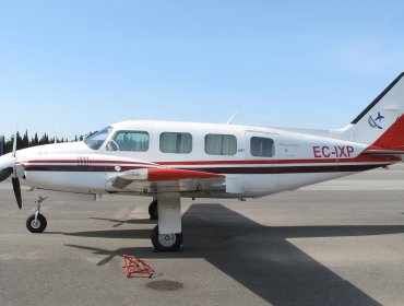 Localizan la aeronave que capotó en Aysén: continúa la búsqueda de los pasajeros y el piloto