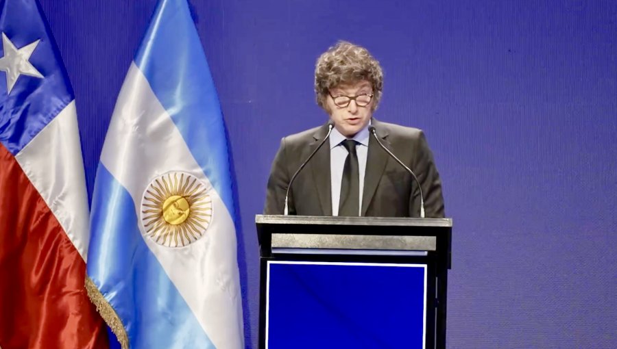 Presidente argentino Javier Milei: "Chile ha sido un ejemplo de cómo mantener el desarrollo económico en el tiempo"