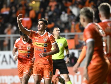 Cobreloa escala en la tabla de posiciones tras derrotar a U. La Calera que se mantiene como colista del Campeonato