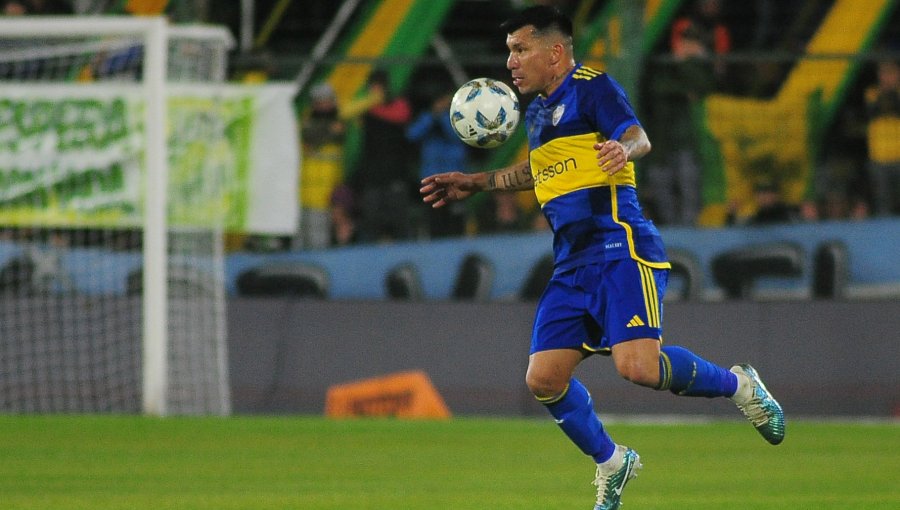 Gary Medel se llena de críticas por su opaca actuación en agónico empate de Boca Juniors