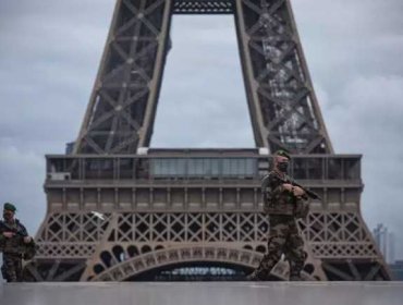 Ordenan evacuar la Torre Eiffel a horas del cierre de los Juegos Olímpicos de París 2024