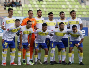 Barnechea volvió a las canchas con una cómoda victoria sobre Santiago Morning