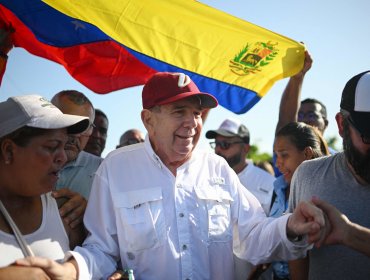 Edmundo González exige a Maduro que "no demore más la transición" en Venezuela