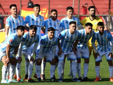 Primera B: Magallanes se enredó con Santa Cruz y no pudo acercarse a La Serena