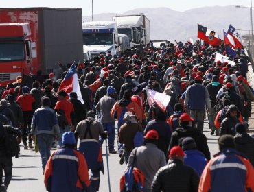 Ante amenaza de seguir la huelga, BHP y sindicato de Escondida firman convenio