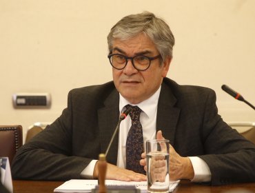 Ministro de Hacienda pone paños fríos a caída de la inversión y mantiene proyección de crecimiento de 2,6% para 2024