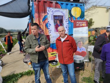 Homenaje a viñamarina que por 24 años alimentó a personas en situación de calle congregó a Marcelo Catril y al diputado Celis