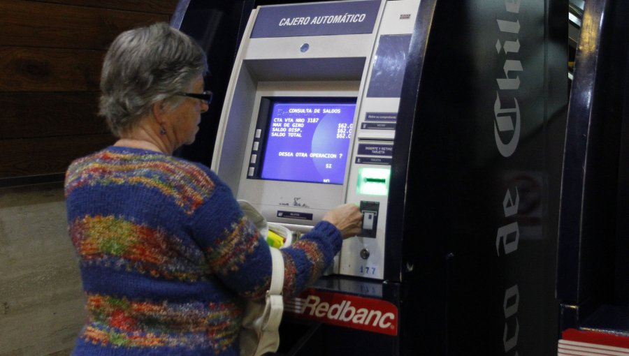 Fraudes en cajeros automáticos alcanzaron un monto récord de $116.964 millones en el primer semestre