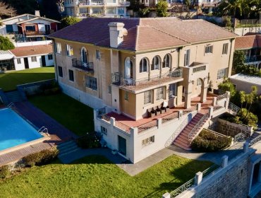 Detalles de la lujosa casa que Mark González y Maura Rivera pusieron a la venta en Viña