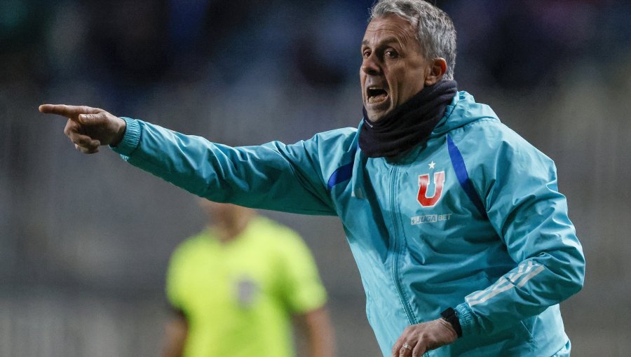 Gustavo Álvarez avisa que en U. de Chile están "perfectamente preparados" para afrontar la seguidilla de partidos