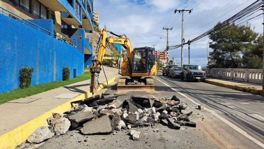 Dan inicio a obras del nuevo colector Barón e implementan desvíos de tránsito en Valparaíso