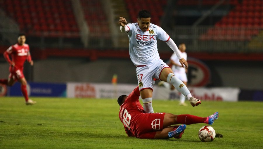 Ñublense y U. Española no se hicieron daño en el arranque de la fecha 21 del Campeonato