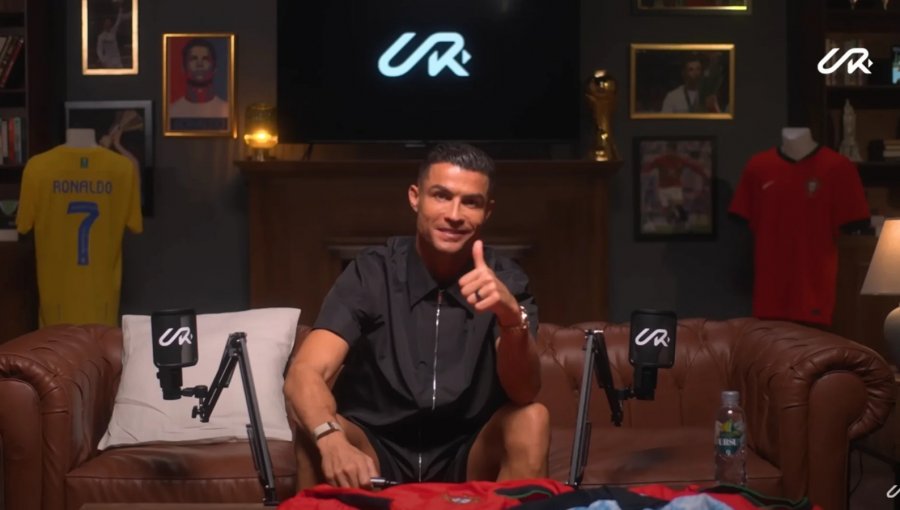 Cristiano Ronaldo abre su propio canal de Youtube y en menos de 90 minutos llega al millón de seguidores