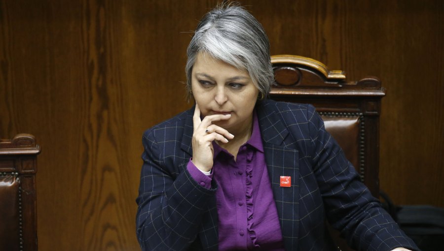 Jara enrostra a la UDI ante presiones para que ministros PC salgan del Gobierno que el partido "apoyó la dictadura durante 17 años en Chile"