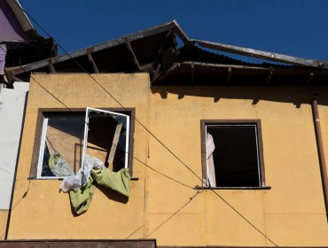 Ofician al Minvu, al Gore y al alcalde Sharp por fatal colapso de casa en el cerro Barón de Valparaíso: Diputado Celis exige respuestas