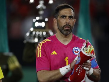 Claudio Bravo anunció que tras una exitosa carrera dice adiós al fútbol profesional a los 41 años