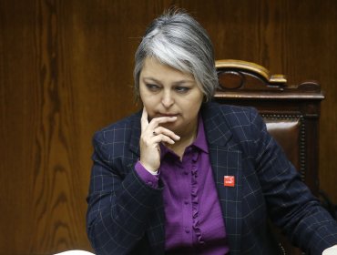 Jara enrostra a la UDI ante presiones para que ministros PC salgan del Gobierno que el partido "apoyó la dictadura durante 17 años en Chile"