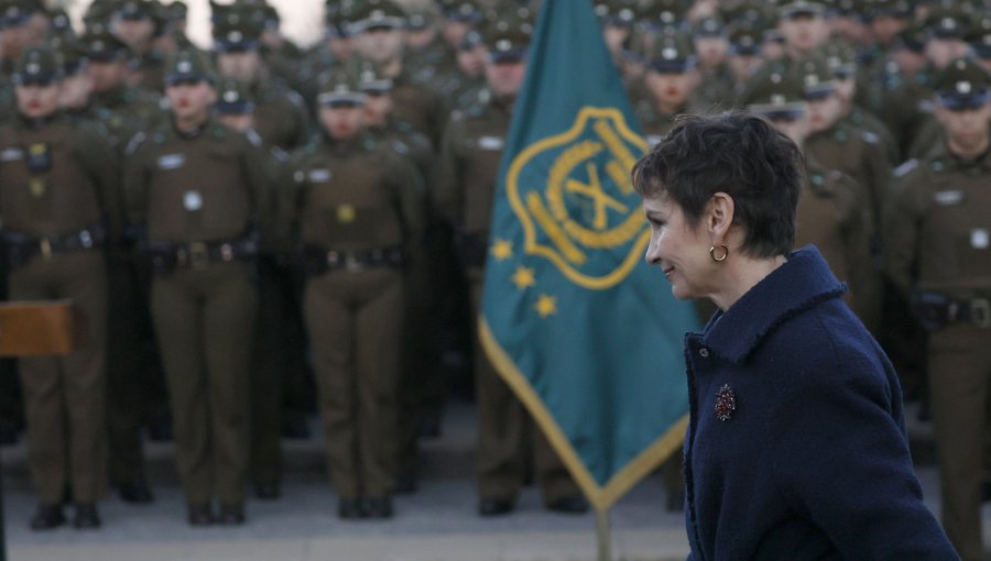 Ministra del Interior afirma que disparo que le costó la vida al sargento Puga fue accidental y efectuado por un compañero carabinero