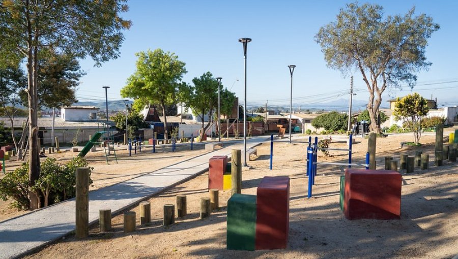 Vecinos de Belloto Sur cuentan con nuevo espacio público: Inauguran plaza Los Dálmatas