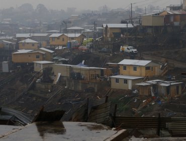 Parlamentarios de Valparaíso exigen al Gobierno que extienda los bonos de acogida para damnificados del megaincendio