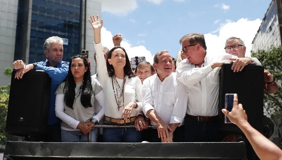 María Corina Machado dice que "ni un solo Gobierno democrático del mundo ha reconocido el fraude" de Nicolás Maduro