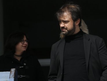 ¿Se complica Jorge Sharp en el caso «Farmacias Populares»? Defensa de Daniel Jadue no descarta citar a declarar al Alcalde porteño