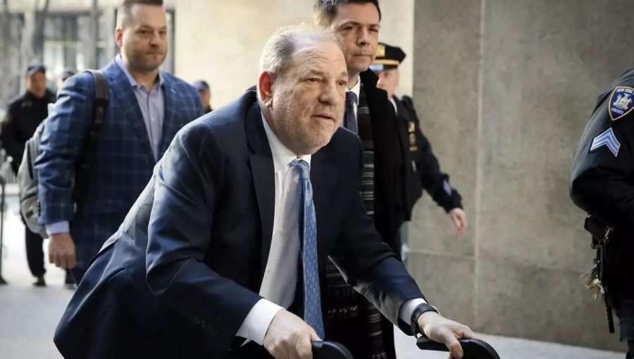 Fiscalía británica retira dos cargos de agresión sexual contra Harvey Weinstein al "no existir ya una perspectiva realista de condena"