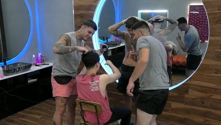 Manuel fue sancionado por «Gran Hermano» tras abusivo corte de pelo a Yuhui