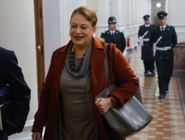 Facultad de Derecho de la Universidad Católica suspende a ministra Vivanco de sus cargos por chats con Hermosilla