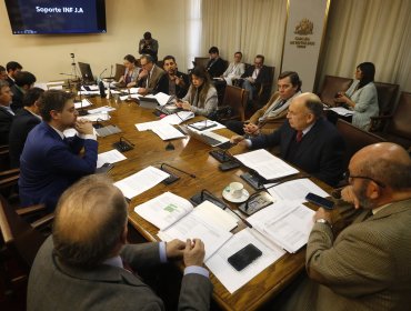 Comisión de la Cámara aprueba proyecto de redistribución de cuotas de pesca entre el sector pesquero artesanal e industrial