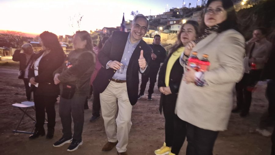 Senador Chahuán recibió un golpe en el rostro al interceder ante mujer que estaba siendo agredida en la parte alta de Viña del Mar