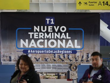 Trabajadores del Aeropuerto de Santiago confirman huelga legal que comenzaría este jueves