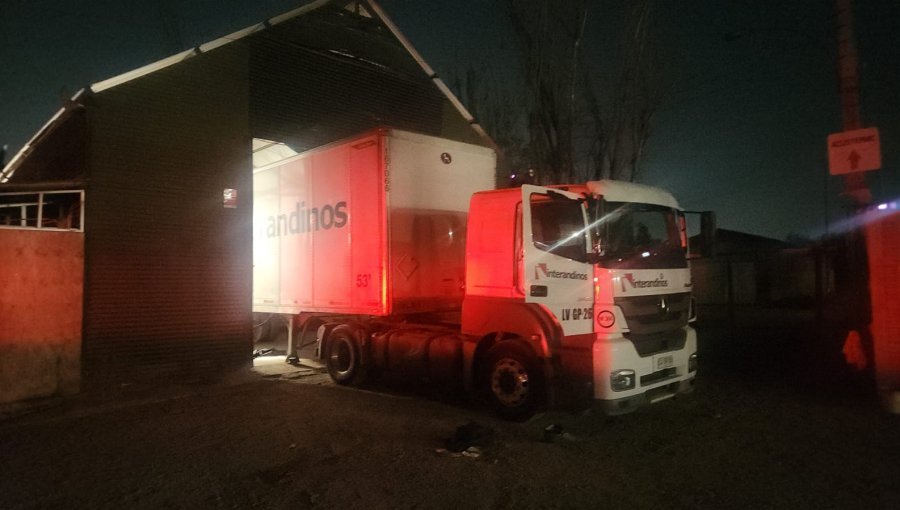 Balean a conductor en plena autopista para robarle su camión