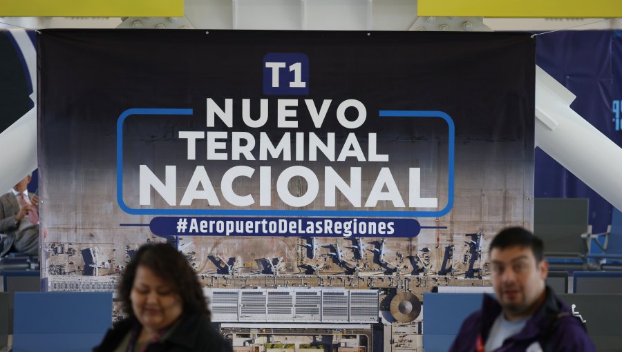 Trabajadores del Aeropuerto de Santiago confirman huelga legal que comenzaría este jueves